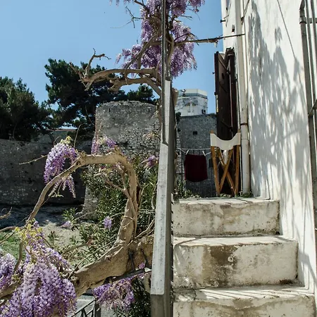 Torre La Mezzaluna Nocleg ze śniadaniem Vieste