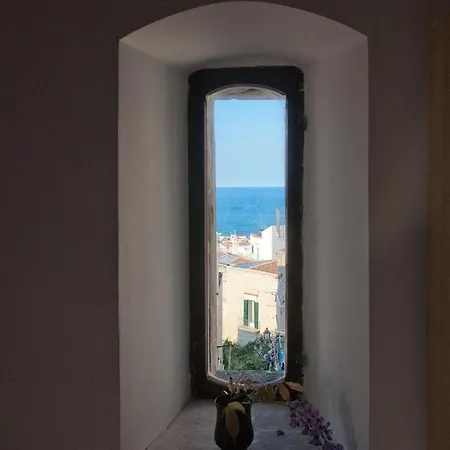 Torre La Mezzaluna Nocleg ze śniadaniem
